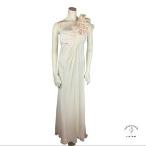 Nightway Origami One Shoulder Formal Gown cream size 4